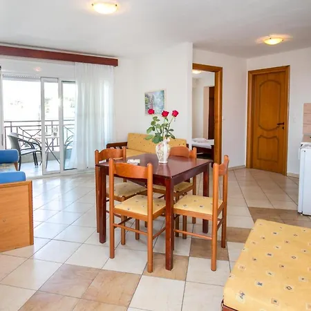 Lina Апартаменты Потос