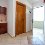 Διαμέρισμα Lina *